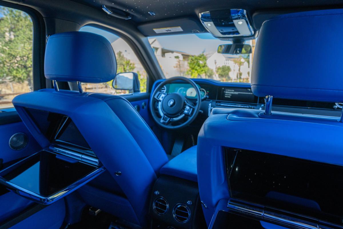 Rolls Royce Cullinan Series II Rental in Los Angeles Thumbnail 19