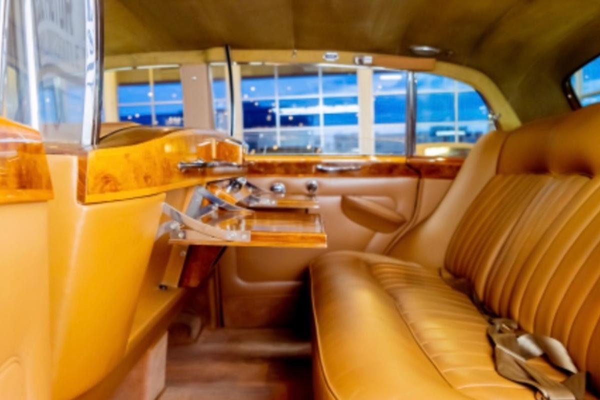 1965 Rolls Royce Silver Cloud III Long Wheel Base W/ Partition Thumbnail 6