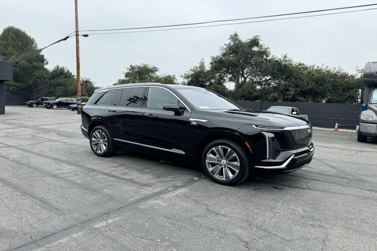 Cadilac EV Vistiq 900 E4 Thumbnail 5