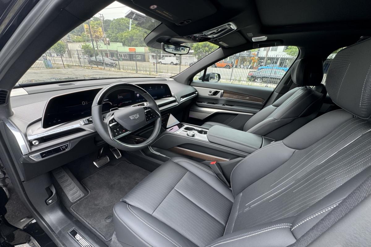 Cadilac EV Vistiq 900 E4 Thumbnail 9