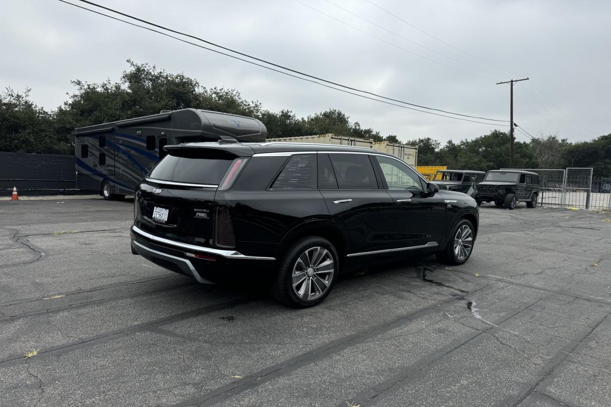 Cadilac EV Vistiq 900 E4 Thumbnail 2