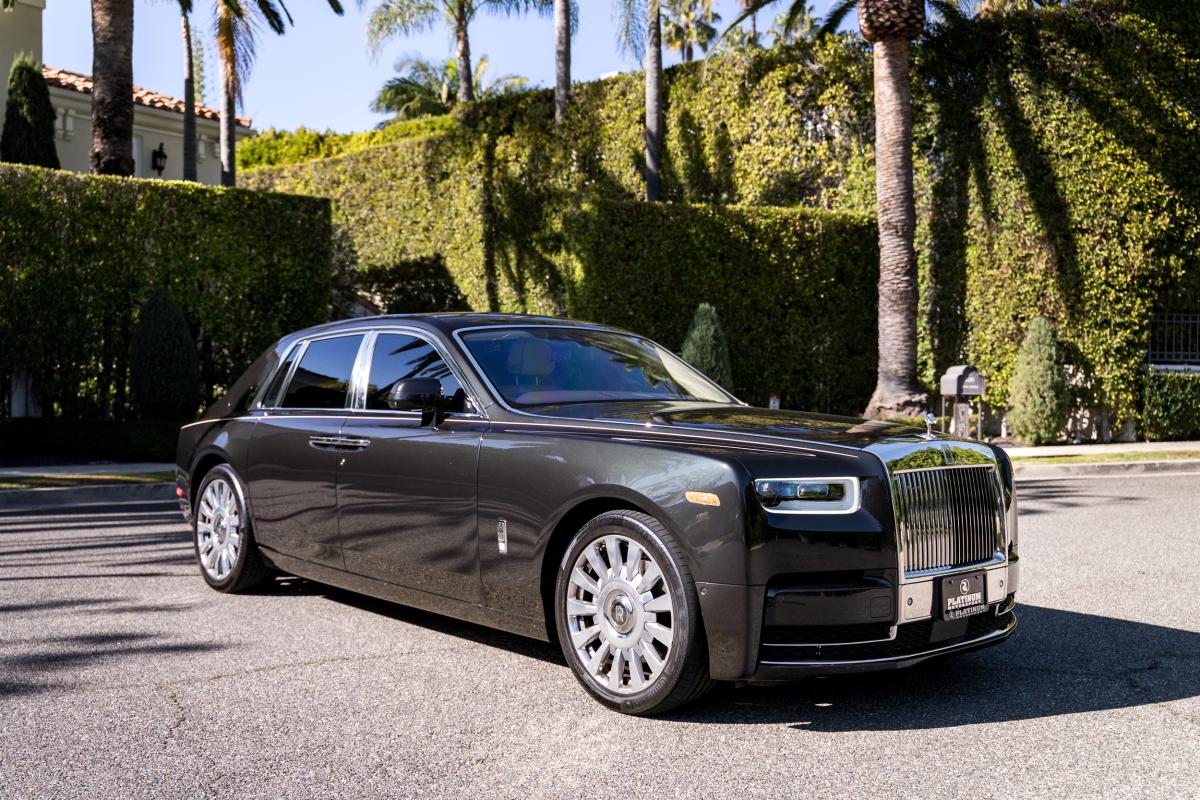 Chauffeur-Driven Rolls-Royce Phantom Series I Service in LA Thumbnail 3