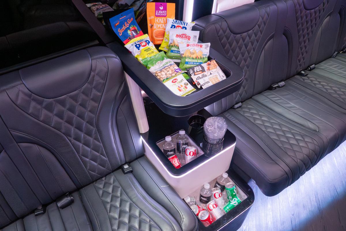 Chauffeur-Driven Entertainment 55 Service in LA Thumbnail 13