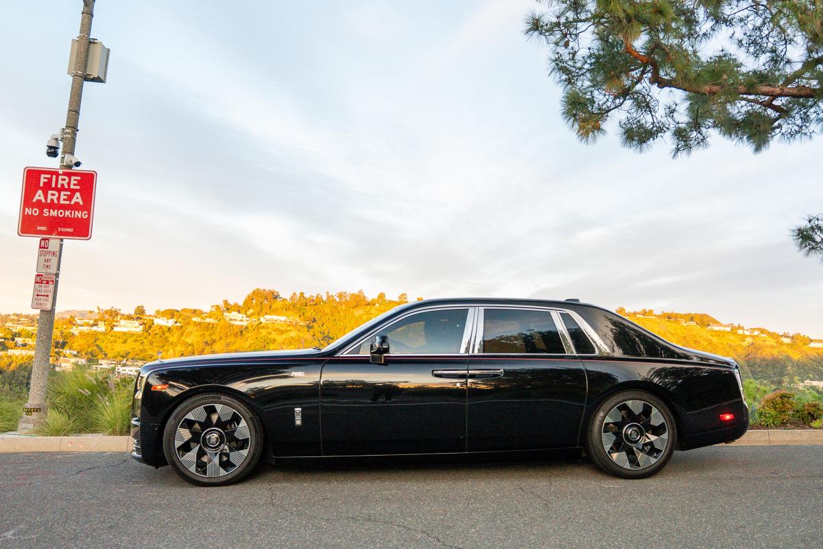 Chauffeur-Driven Rolls-Royce Phantom Series I Service in LA Thumbnail 8