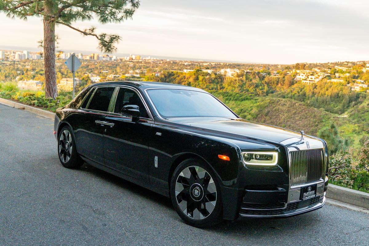 Chauffeur-Driven Rolls-Royce Phantom Series I Service in LA Thumbnail 9