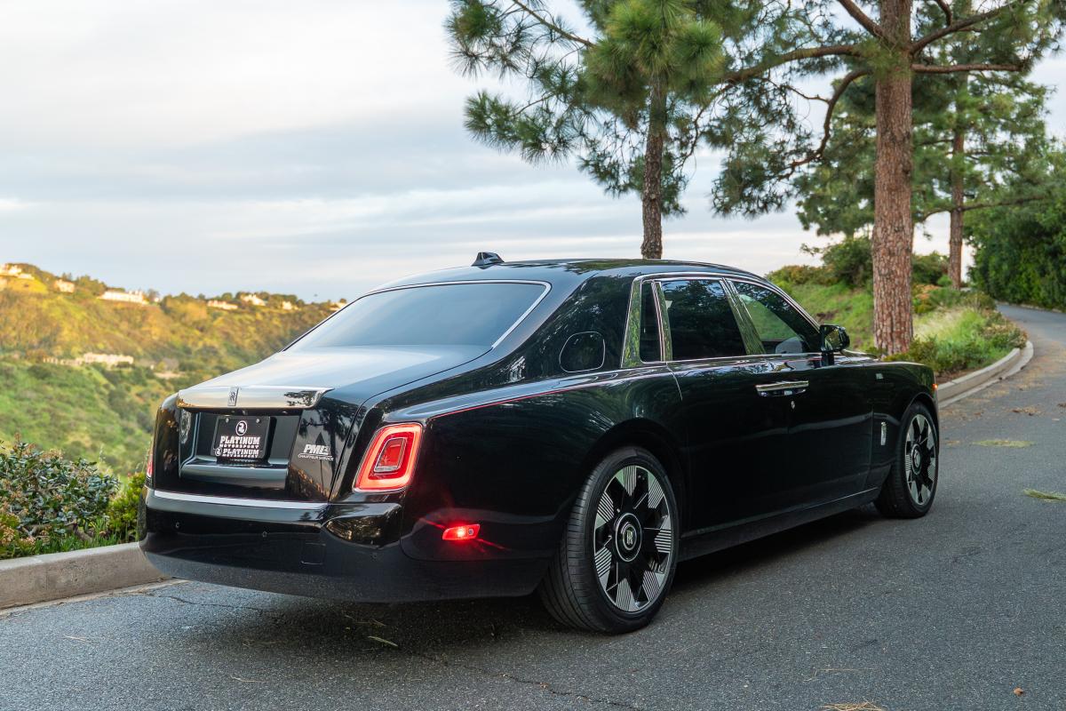 Chauffeur-Driven Rolls-Royce Phantom Series I Service in LA Thumbnail 5